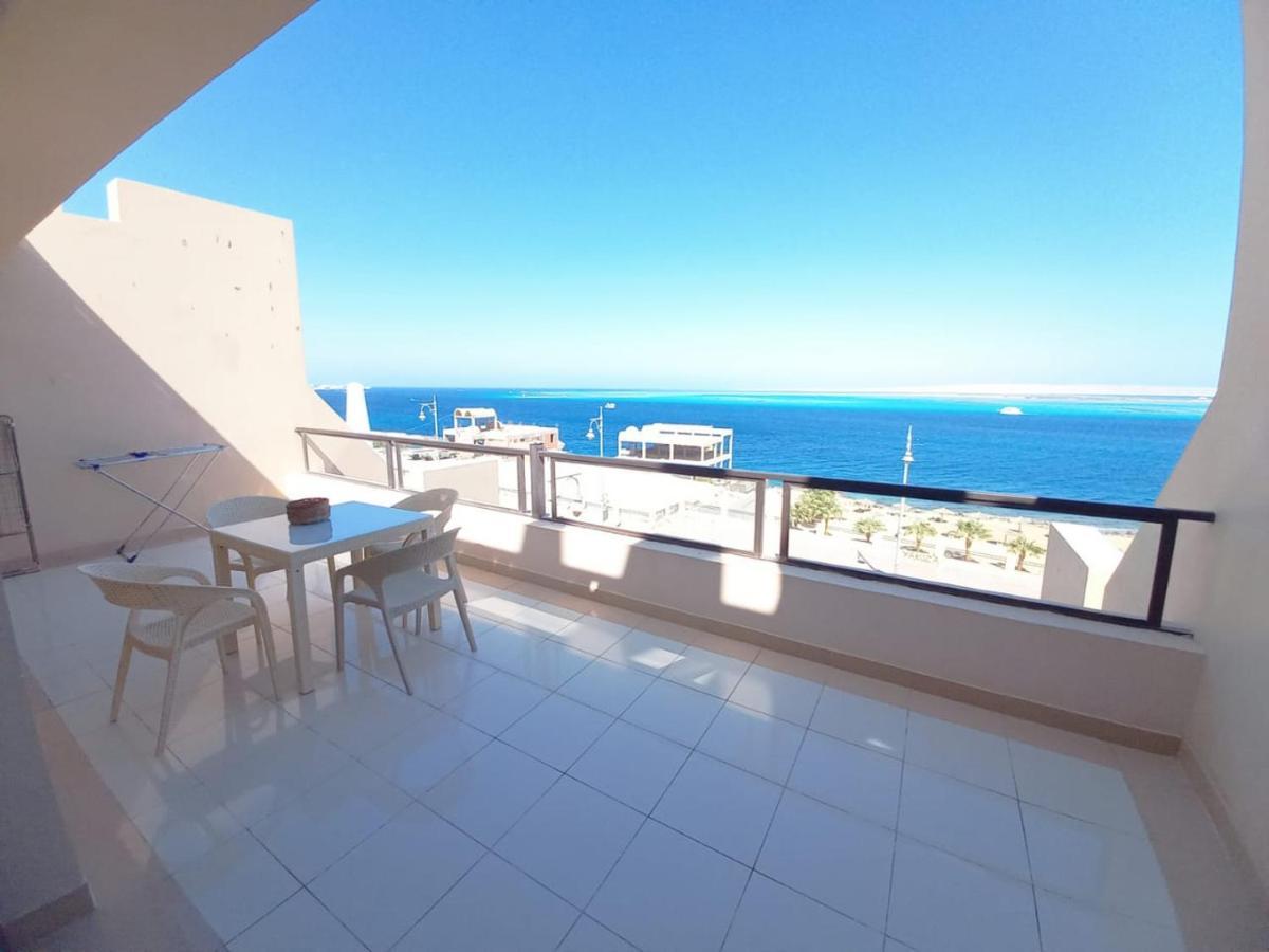 Apartment Sea View Compound *